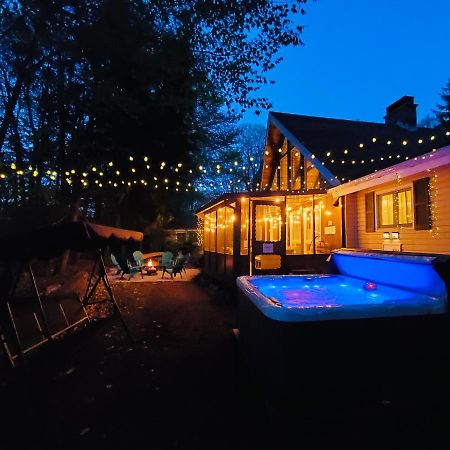 Walk To Pool & Beach - Spacious Gateway, Hot Tub, Game Room Pocono Country Place Экстерьер фото