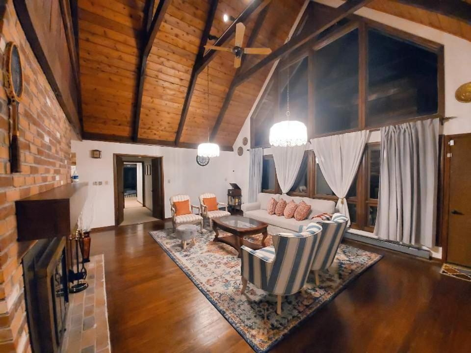 Walk To Pool & Beach - Spacious Gateway, Hot Tub, Game Room Pocono Country Place Экстерьер фото