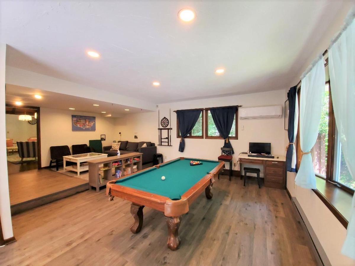 Walk To Pool & Beach - Spacious Gateway, Hot Tub, Game Room Pocono Country Place Экстерьер фото