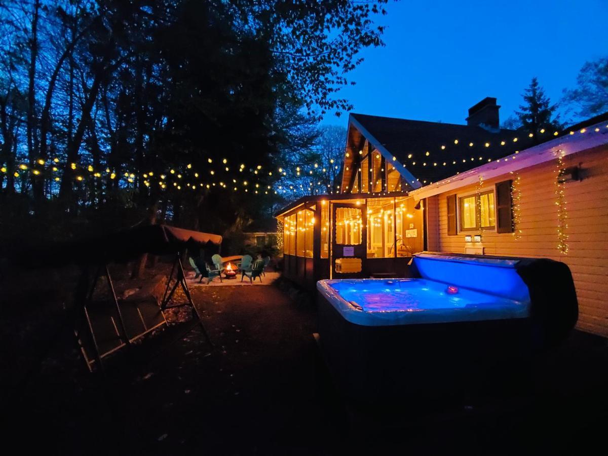 Walk To Pool & Beach - Spacious Gateway, Hot Tub, Game Room Pocono Country Place Экстерьер фото
